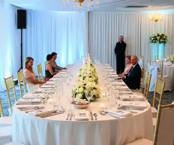 Como fazer mesa de convidados para casamento: guia para planejar sem erros