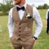 Ideias de traje do noivo para casamento no campo: sugestões criativas para o grande dia