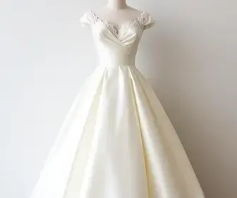 Como escolher vestido de noiva de cetim: guia para planejar sem erros