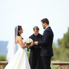 Ideias de votos de casamento: sugestões criativas para o grande dia