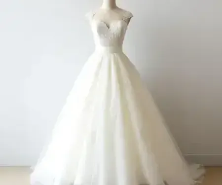 Como escolher vestido de noiva curto: guia para planejar sem erros
