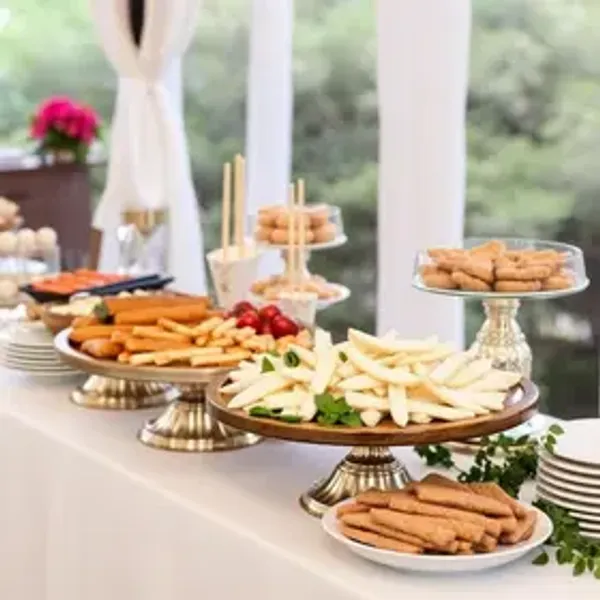 Tendências de buffet de casamento guia atualizado: tendências e ideias para casamentos atuais