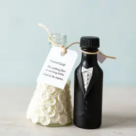 Como escolher mini garrafa para casamento: passo a passo prático para noivos